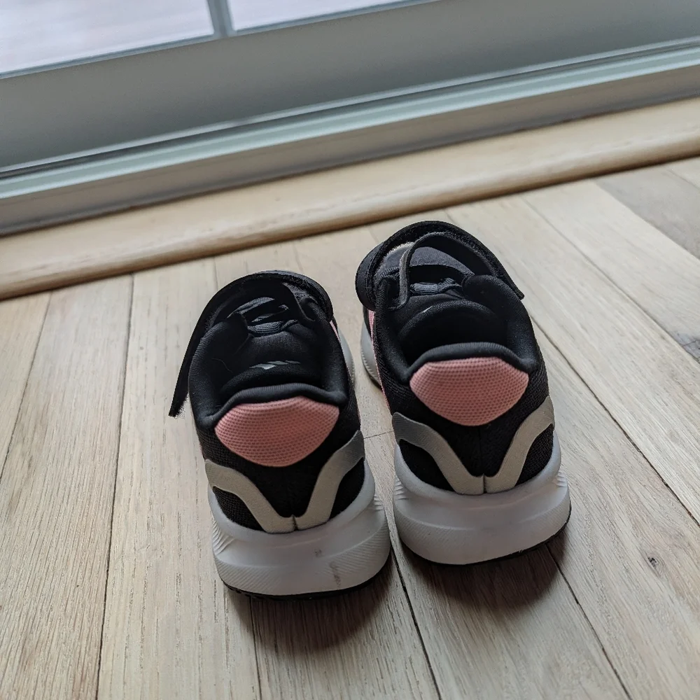 Adidas Runfalcon Cloudfoam Shoes Size Kids 10.5 Pink And Black